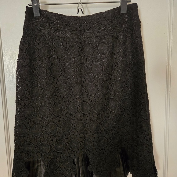 Anthropologie Black Lace Skirt - Size 8 - Picture 2 of 5